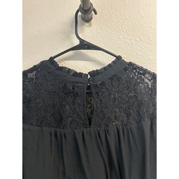 Torrid size 2 Black Lace Tiered Overlay Sheer Sleeve Women's Plus Size Top 2X - Picture 10 of 11
